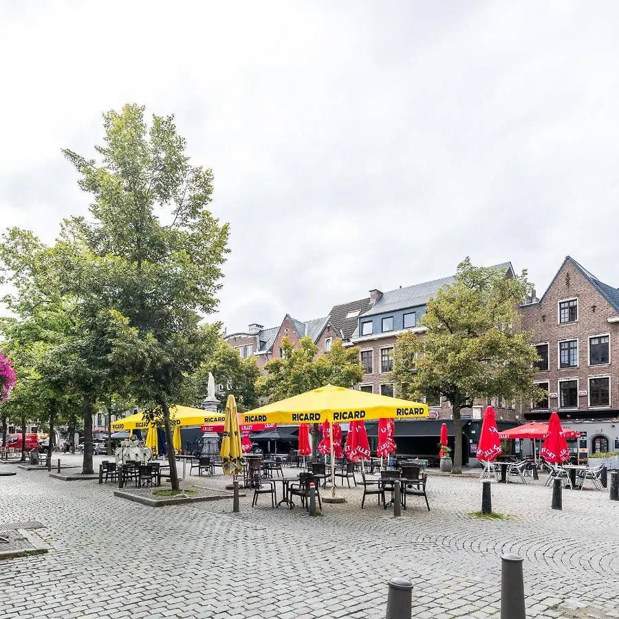 Beautiful Appartment In The Heart Of Anvers 0*,